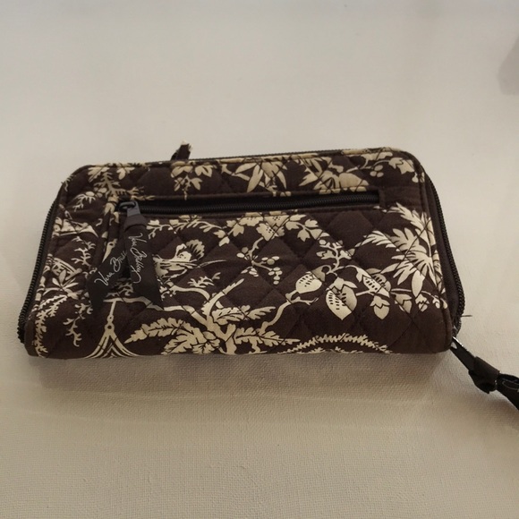 Vera Bradley Handbags - Vera Bradley "Imperial Toile" Wristlet